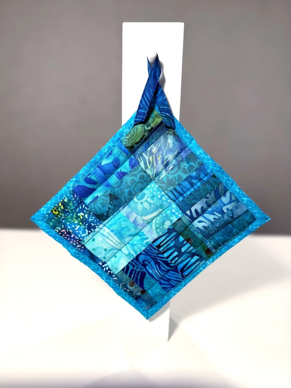 Quilted Pot Holder, Ocean Patchwork
