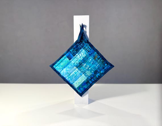 Quilted Pot Holder, Ocean Patchwork