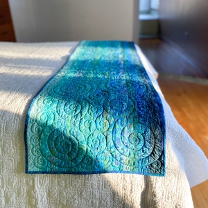 Oceanic Dreams Quilted Bed Runner, Accent Quilt Made to Order in Any Size, Modern Quilt Table Runner or Bed Accent, Modern Quilt Wall Art