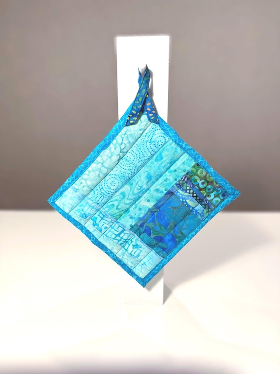 Quilted Pot Holder, Ocean Patchwork