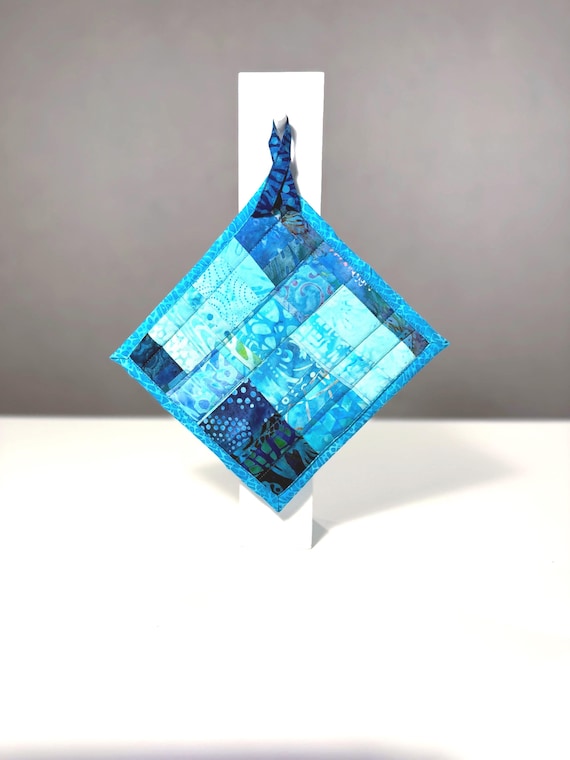 Quilted Pot Holder, Ocean Patchwork