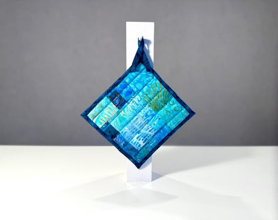 Quilted Pot Holder, Ocean Patchwork