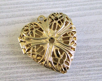Little Vintage Filigree Heart Locket