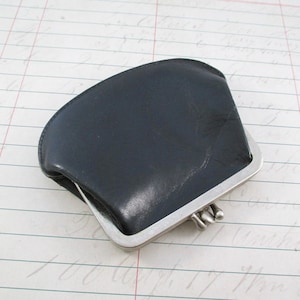 Monedero vintage pequeño de cuero con dos compartimentos