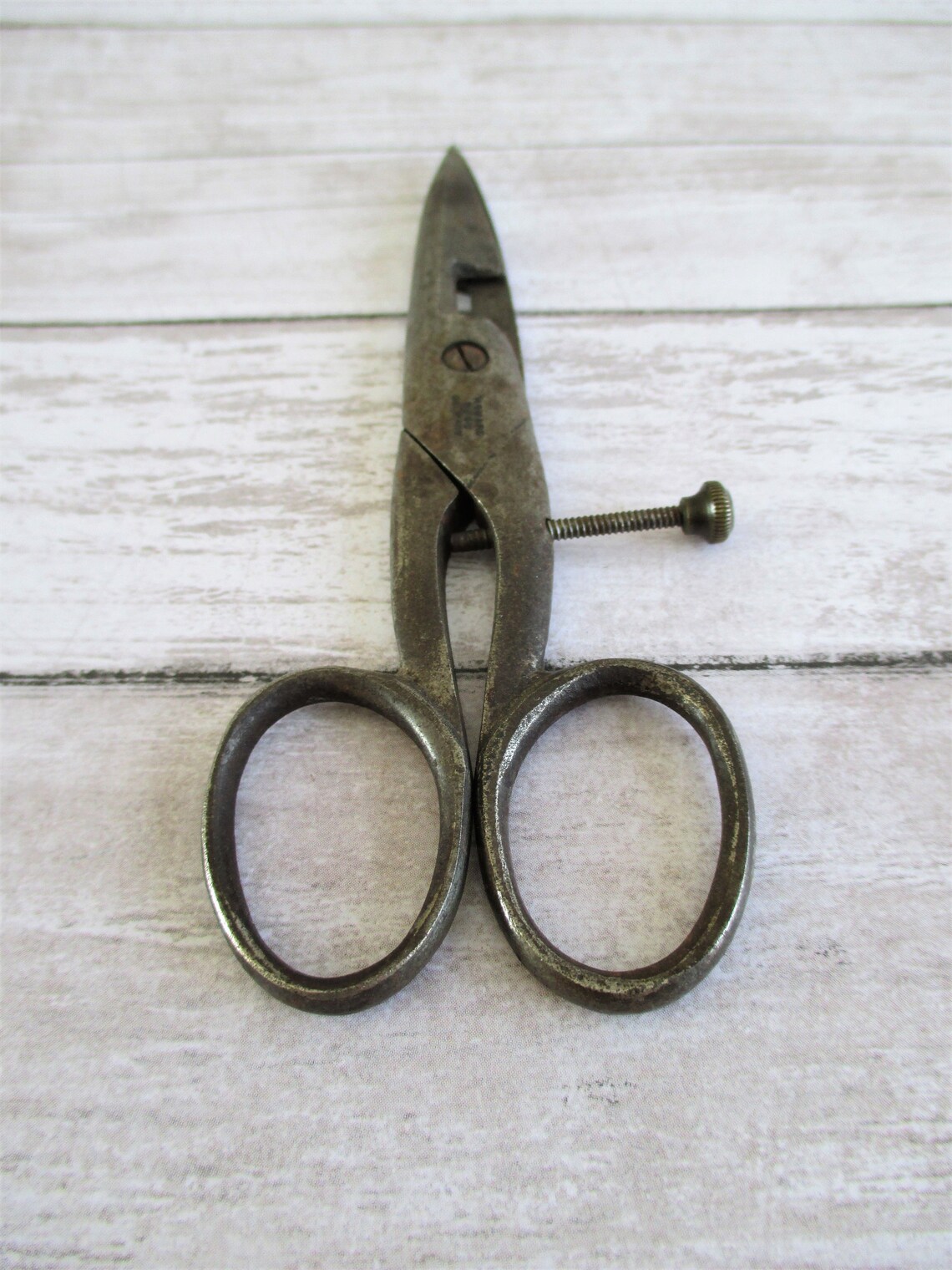 Pair of Vintage Howard Bros Adjustable Buttonhole Scissors Etsy