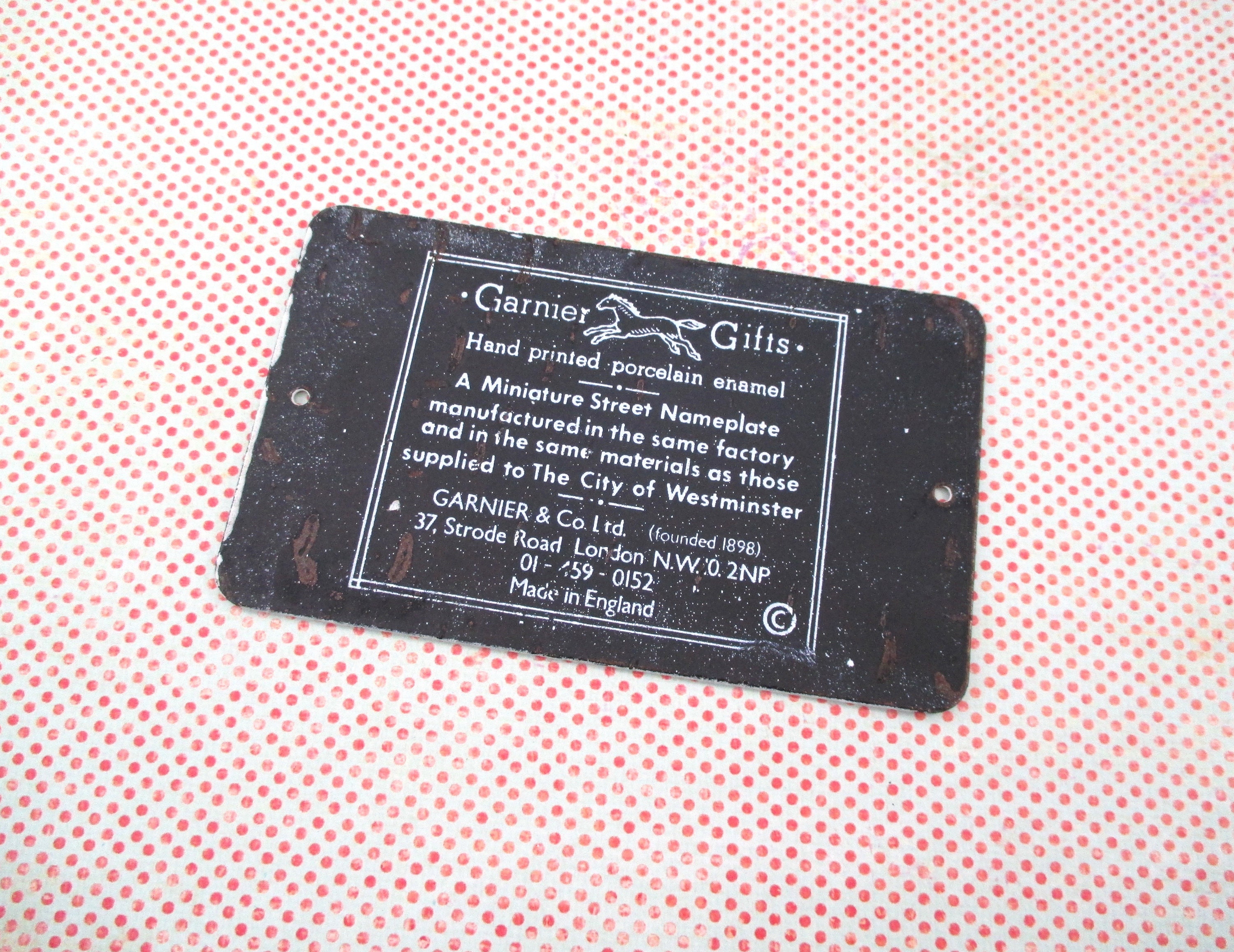 Garnier】Westminster Sign Garnier Gifts