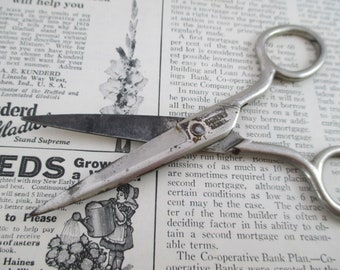 Proops Scissors, Vintage Short End Curved / Sharp Scissors C6184. Free UK  Postage 