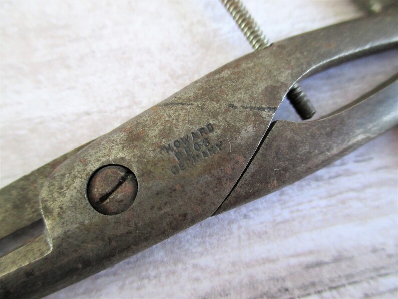 Pair of Vintage Howard Bros Adjustable Buttonhole Scissors Etsy