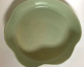 Vintage green poppy trail handmade dish tart pan bowl made in California