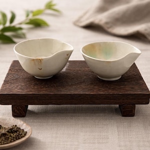Katakuchi teacup in white ceramic - Gold detail from the third firing - Practical pottery for tea ceremonies - Handmade
