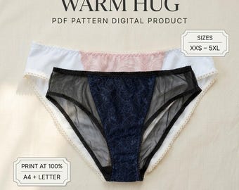 Pode incluir: Um molde de costura digital em PDF intitulado WARM HUG para roupa interior nos tamanhos XXS-5XL. A imagem mostra dois pares de cuecas: uma branca com um painel de renda rosa e uma preta com um painel de renda azul escuro.