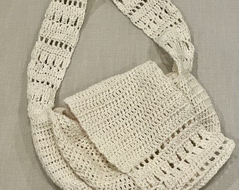 Crochet pet carrier bag