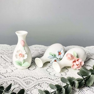 Cute Mini Ceramic Vase Table Decor Gift for Her, Handmade Mommy Pot Desktop Art Tiny Vases for Dry Flowers, Miniature Vase Lover Gifts.