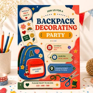 Puede incluir: Una invitación rectangular para una fiesta de decoración de mochilas con una ilustración de mochila azul y roja, pegatinas coloridas y detalles del evento: sábado 21 de agosto de 2027, 22:00 a 13:00, Maplewood Park, 218 Maple Street, Austin, TX 78704.