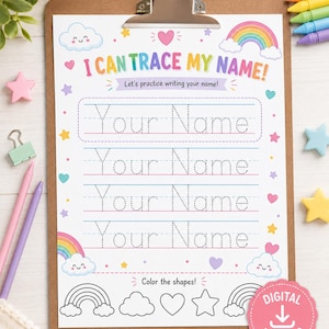 Op de afbeelding: Een wit werkblad op een bruin klembord met de titel I CAN TRACE MY NAME! en kleurrijke afbeeldingen van regenbogen, wolken, hartjes en sterren. Het blad bevat vier regels met stippellijntekst en een gedeelte onderaan om vormen in te kleuren.