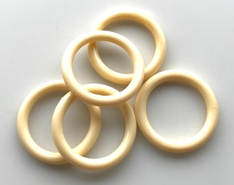 IvOry Hoops