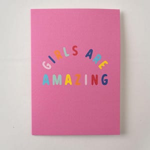 Girls Are Amazing Pink Karte für Kinder – Affirmation Karte – Selbstbewusstsein Karte – Inspiration Karte – Positivität Geschenk