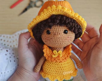 Orangefarbene Puppe Amigurumi-Anleitung - Erdbeerkuchen-Freunde