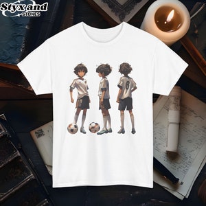Camiseta unisex personalizada de dibujos animados de anime para niño, ideal como regalo para fanáticos de los deportes, talla juvenil, camiseta vintage de fútbol, ideal como regalo para amantes del fútbol.