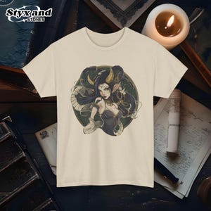 Camiseta con dibujo animado de diosa demonio súcubo, estilo anime, hechicera, tentadora, demonio, mitología griega, academia oscura, diosa, arte, regalo