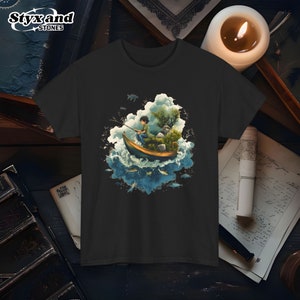 Leuke vintage vissersjongen vintage animestijl cartoon graphic T-shirt vis dierenliefhebber natuur tuin cottagecore kanji landschap maan koi vijver