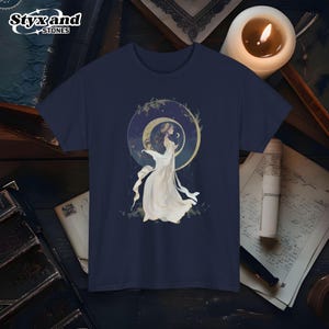 Camiseta de dibujos animados de princesa diosa de la luna, camiseta de mitología griega, camiseta de fantasía griega celestial, linda camiseta lunar de cuento de hadas lunar Y2K, camiseta juvenil mítica