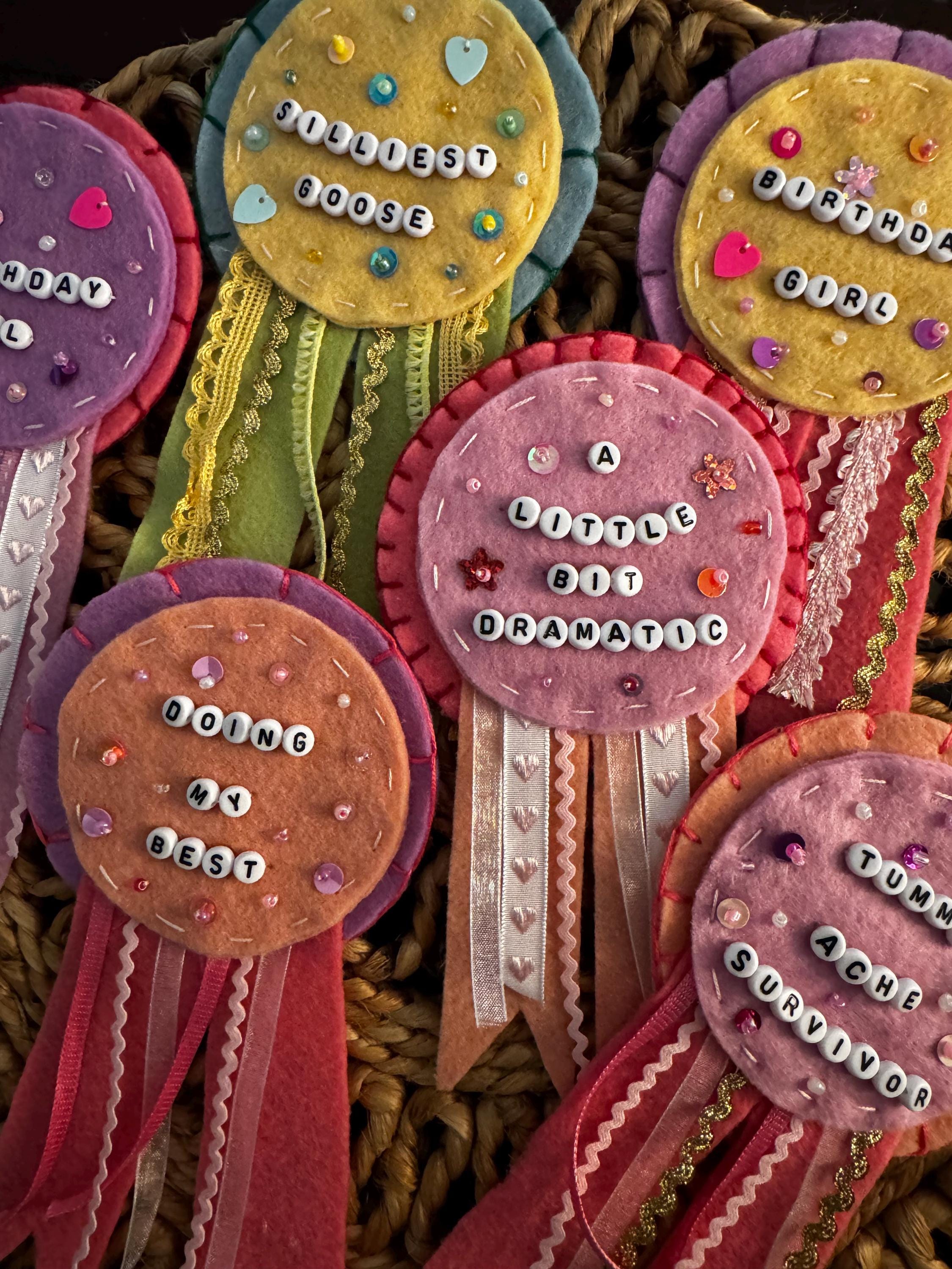 手作りフェルトバッジ - Etsy 日本