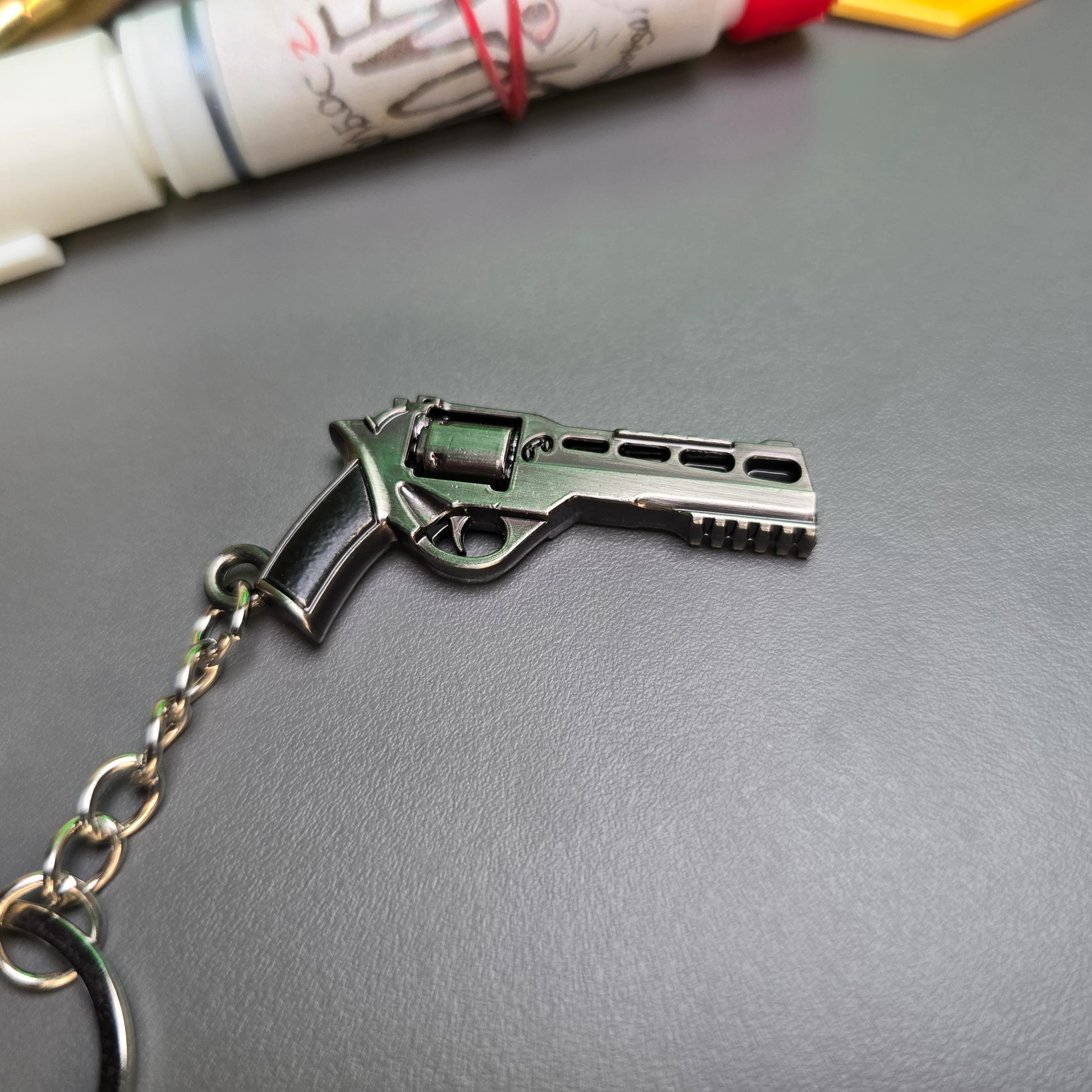 Revolver Keychain – Silver Colt Cowboy Gun Pendant, 40mm – Kids & Adults Novelty Key Ring
