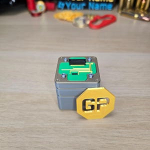 Escape From Tarkov Iridium Thermal Vision Module Replica – 3D Printed High-Tech Loot Prop for Cosplay, Desk Displays & EFT Collectors