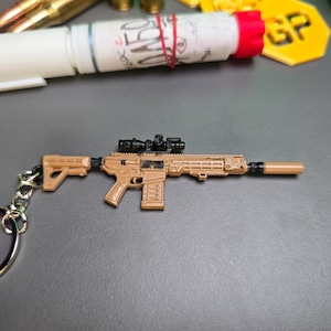 SIG MCX-SPEAR 6.8x51 Assault Rifle Keychain Replica - 9cm Modern Military Miniature for Escape From Tarkov Fans & Tactical Collectors