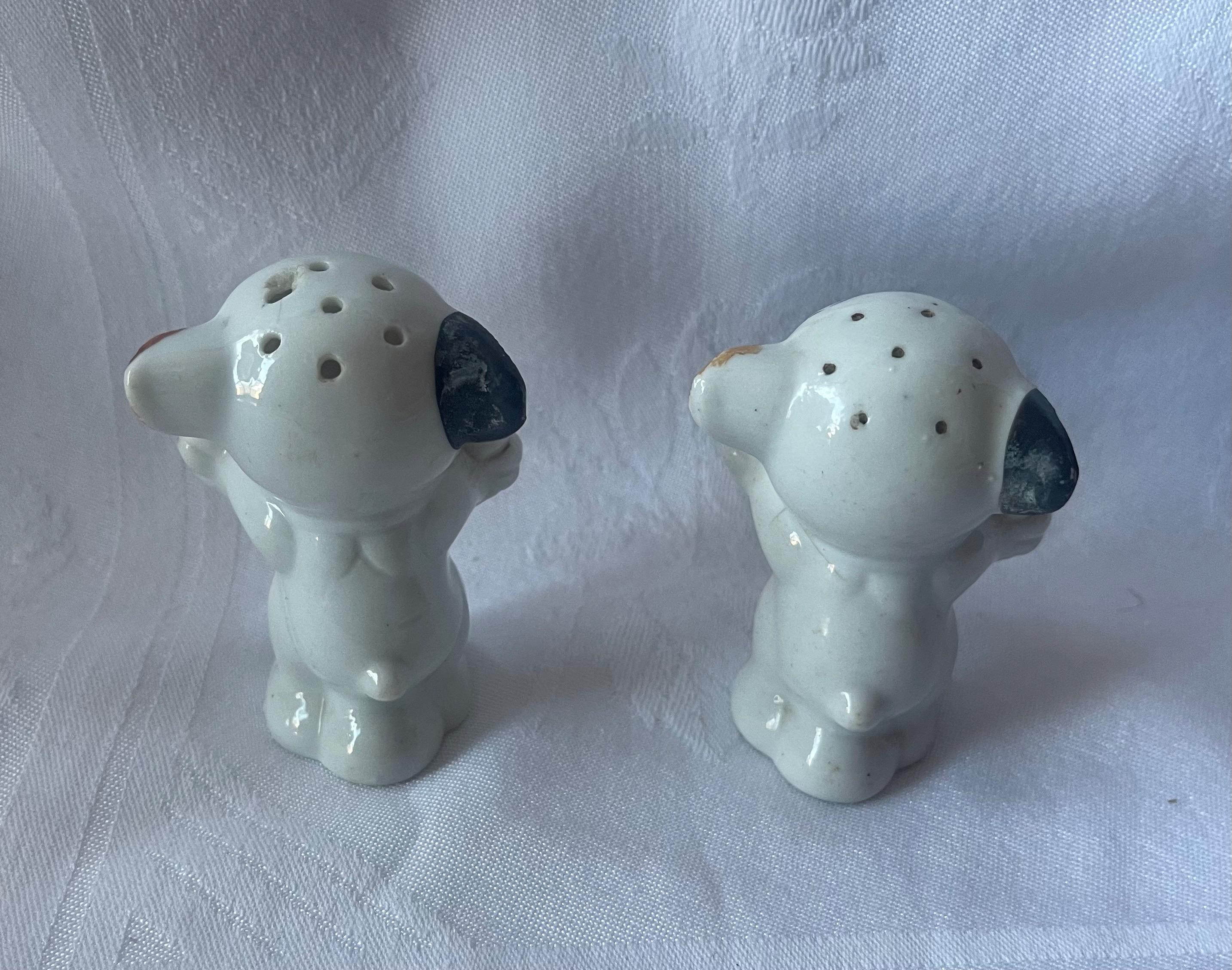 Kitchy Chic, “bonzo the Dog”, Luster Ware Salt and Pep, Salt and