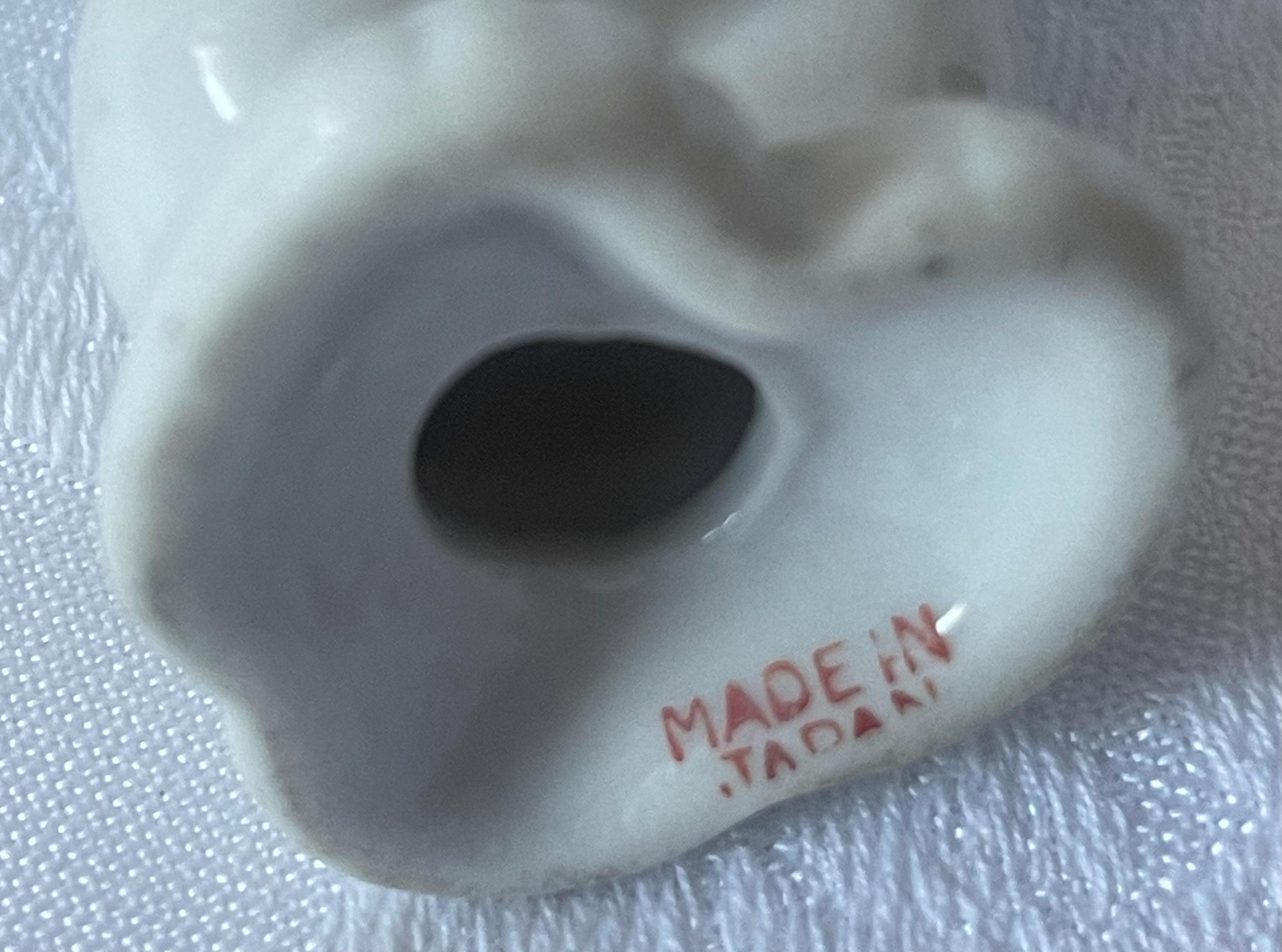 Kitchy Chic, “bonzo the Dog”, Luster Ware Salt and Pep, Salt and