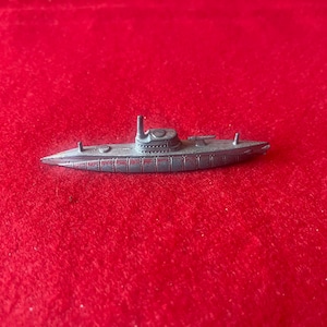 1940’s Tootsietoy WWII Die Cast Submarine