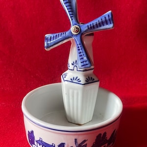 Holland Delft Crocus Starter or Bulb Starter
