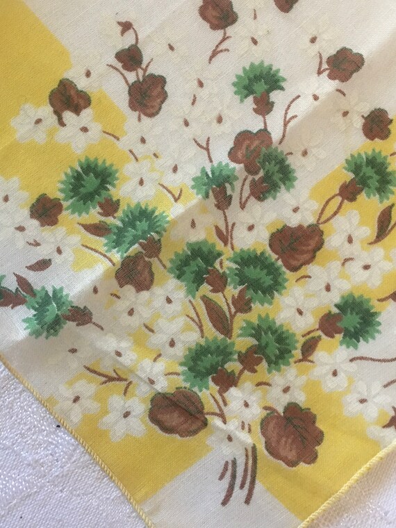 Vintage Hankie Never Used 1950's Yellow Fall Flor… - image 3