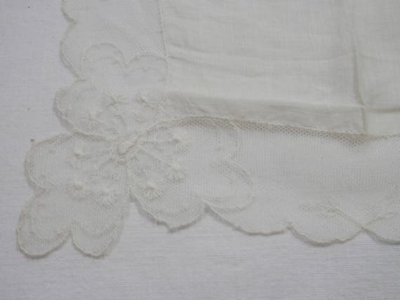 Turn of Century Women's Handkerchief with Delicat… - image 3