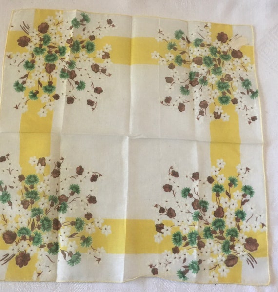 Vintage Hankie Never Used 1950's Yellow Fall Flor… - image 1