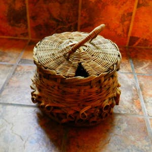 Hand Woven String or Yarn Reed Basket with Curls in Walnut Stain