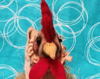 Primitive Bantam Babe hen pattern is a cute little nester .