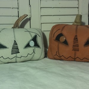 Pumpkin Pals PDF pattern- Primitive fall pattern - Easy Peasy 8x5 inches