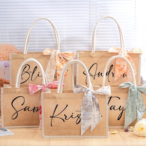 Bolsa de regalo personalizada para dama de honor con pañuelo con nombre, bolsa de arpillera personalizada, bolsa de mano con monograma, bolsa de despedida de soltera, regalo de dama de honor, bolsa de playa