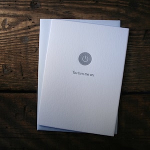 Boekdruk gedrukte You Turn Me On Card - één