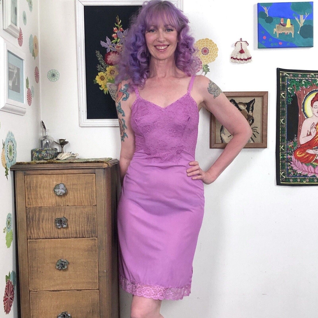 Vintage Vybe Pink Boa Slip