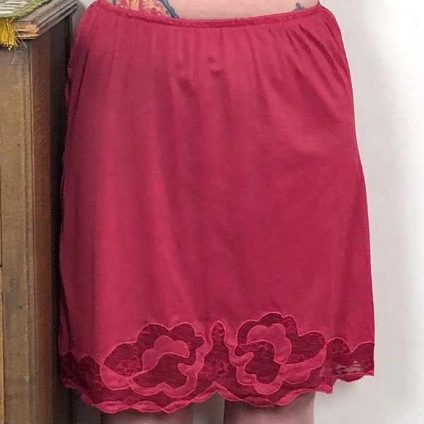 Vintage Half Slip with Applique, 1970s Hand Dyed Brick Red Slip Skirt, Size XL