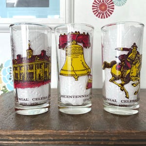 Vintage Bicentennial Celebration Glasses, 1976 Set of 3 Drinking Glasses USA
