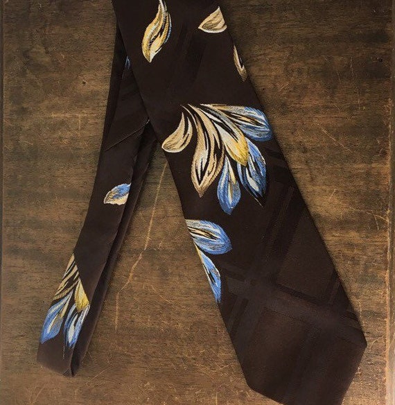 Vintage Wide Floral Tie, 1970s Super Wide Necktie… - image 1