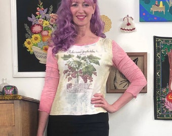 Vintage Botanical Print T-Shirt, y2k Tee with Sheer Pink Sleeves, Sz M-L