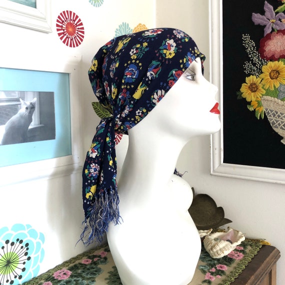 Vintage Floral Rayon Scarf, Short Neck Scarf with… - image 5