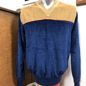 Vintage Navy & Tan Velour Sweatshirt, 1970s Colorblock Chenille V-Neck, Size M