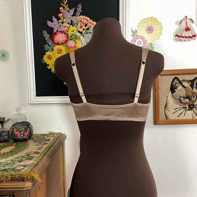 Vintage Victoria's Secret Bra, 36C Second Skin Satin Front Closure, Bronze Taupe zdjęcie 3